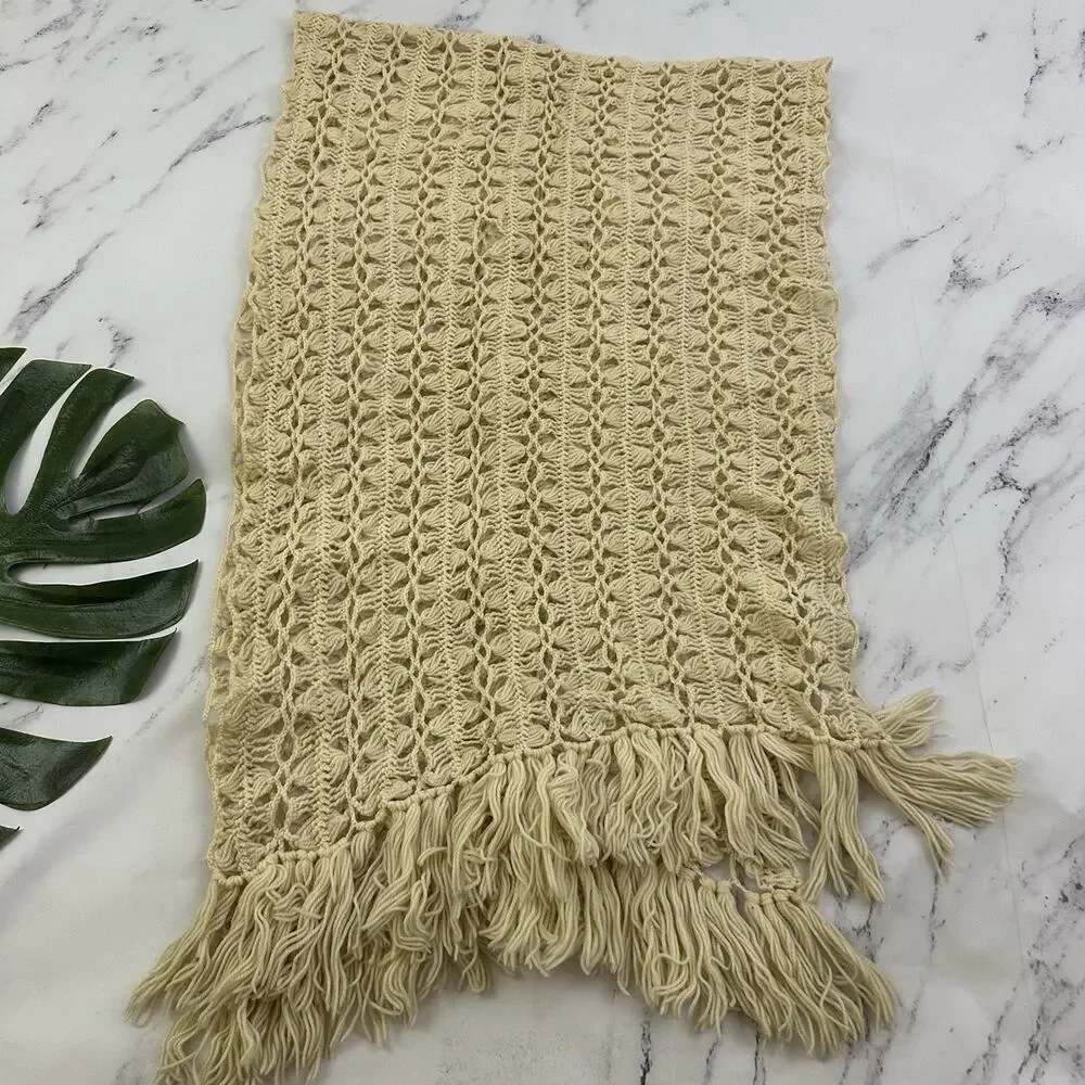Vintage 70s Crochet Knit Wrap Scarf Cream Beige Fringe Trim Boho Cottage Shawl
